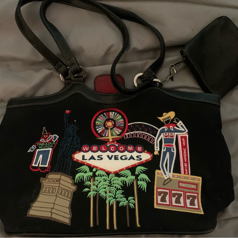 🎰 🎲 Ugly Las Vegas Purse 🍸